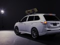 Mitsubishi показа специални Summer и Winter издания за Outlander