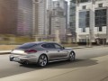 Porsche представи Panamera Turbo S