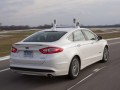 Ford Fusion Hybrid се управлява сам