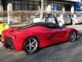 Първото серийно LaFerrari вече се продава на старо