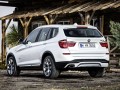 BMW показа освежен X3