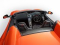 Показаха 650S Spider наред с купето на McLaren