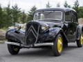 Citroen чества 80 години Traction Avant