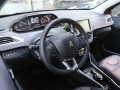 Peugeot 2008 HybridAir: азотен хибрид