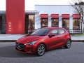 Новата генерация на Mazda2 атакува