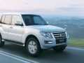 Mitsubishi разкри фейслит на Pajero в Япония