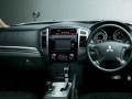 Mitsubishi разкри фейслит на Pajero в Япония