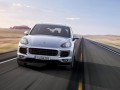 Porsche представи фейслифт на Cayenne