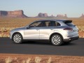 Porsche представи фейслифт на Cayenne