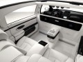 Maybach Landaulet Study – бяла кожа, лак, черен гранит и много въздух