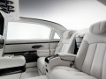 Maybach Landaulet Study – бяла кожа, лак, черен гранит и много въздух