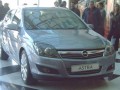 Opel Astra седан стъпи и на българска територия