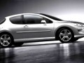 Изпитват интензивно Peugeot 308