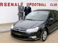 Citroen- официален автомобилен доставчик на Арсенал