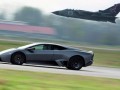 Lamborghini Reventon срещу Tornado