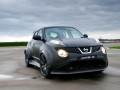 Nissan Juke-R стъпи на пистата