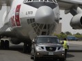 Nissan Patrol дърпа 170-тонен самолет