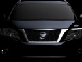 Nissan показа предната и задната  част на новия Pathfinder