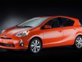 Toyota представя хибрида Prius C с пет врати