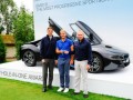 Голфър получи BMW i8 за супер удар