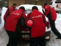 Екип Audi Quattro Action помага на шофьори в снега