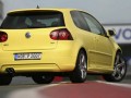 Още повече динамика с Golf GTI Pirelli