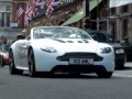Снимаха Aston Martin V12 Vantage Roadster в Лондон